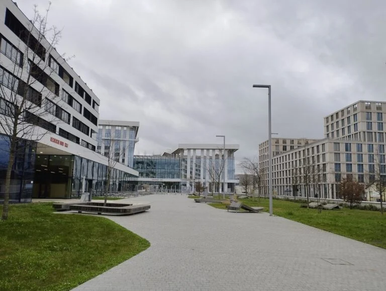 Aubervilliers , Skyward Agency, développement d'applications mobiles iOS et Android
