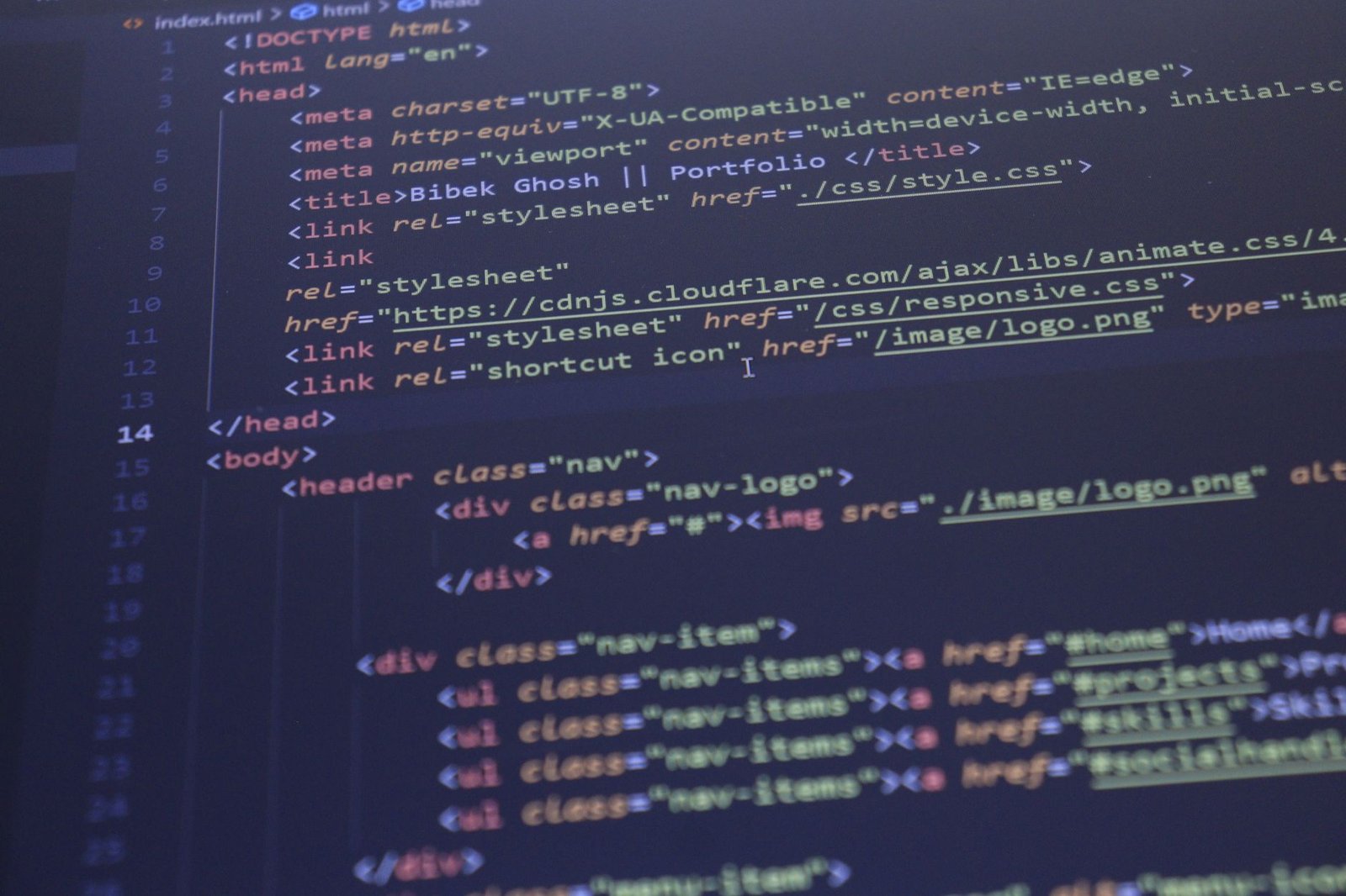 Graphique comparatif des coûts de création de site web sans code pour PME.