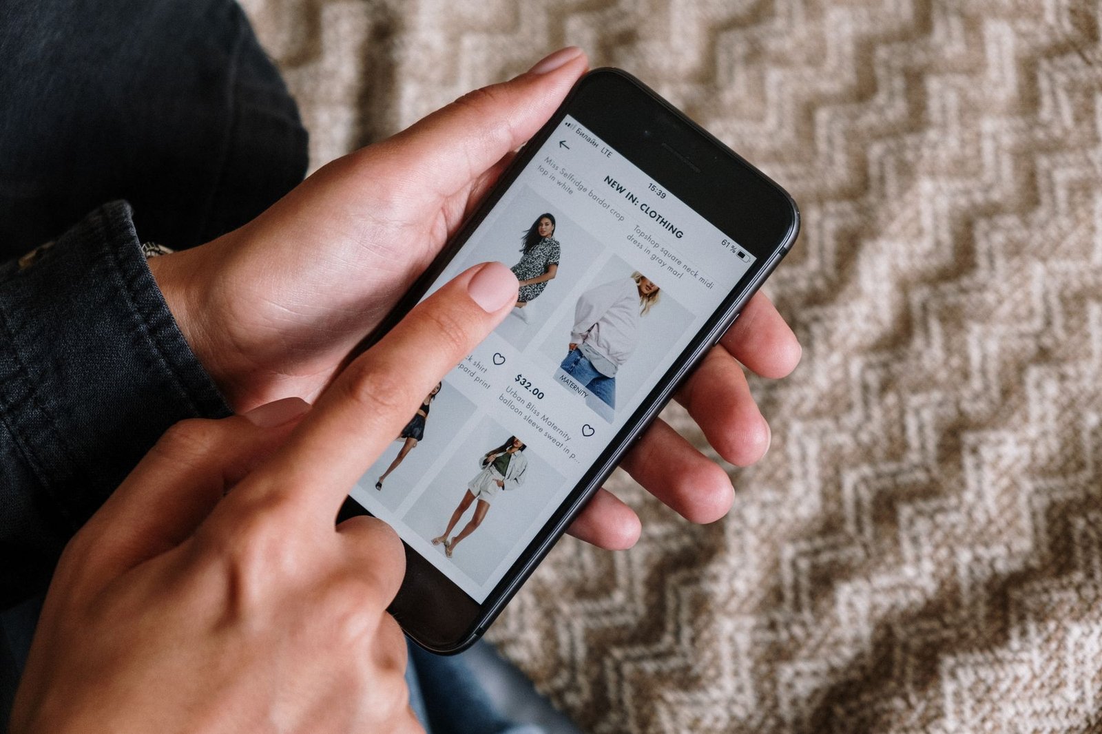 User interface of an ecommerce site optimized for the winter sales
