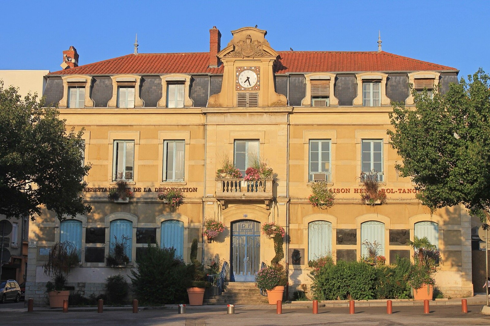 Développement d'applications mobiles à Vénissieux — Skyward Agency