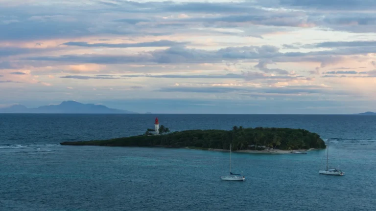 Îlet du Gosier et son phare, Guadeloupe