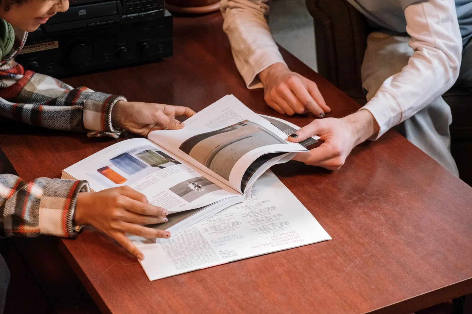 Comparaison visuelle entre un site one page et une landing page