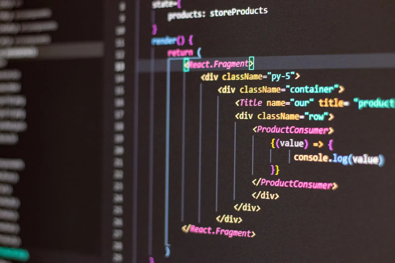 Interface d'un tableau de bord affichant des métriques SEO pour une application React.
